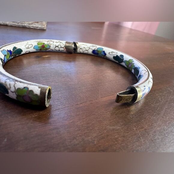 Vintage Cloisonné Hinged Round‎ 360 design White Blue Gold Green - Picture 2 of 6